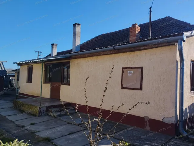 Eladó ház Tószeg 97 nm