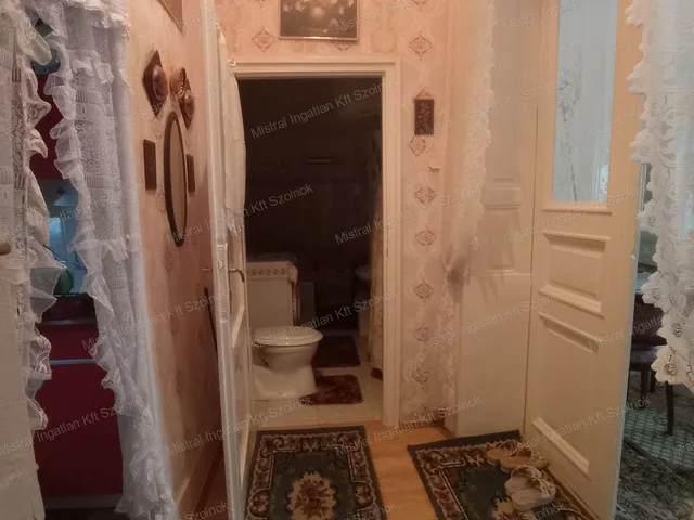 Eladó ház Szolnok, Belváros 67 nm