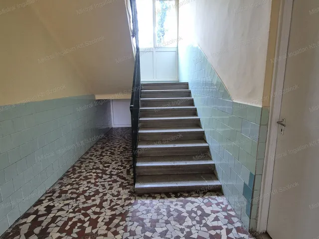 Eladó lakás Szolnok, Belváros 80 nm