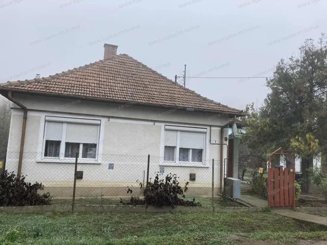 Eladó ház Kőtelek 70 nm