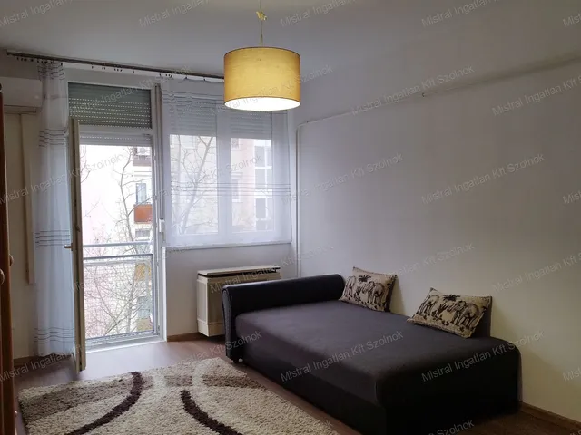 Eladó lakás Szolnok, Tallinn 50 nm