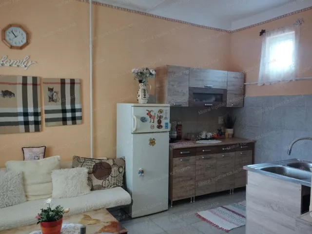 Eladó ház Tiszapüspöki 90 nm