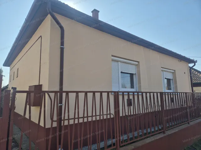 Eladó ház Zagyvarékas 70 nm