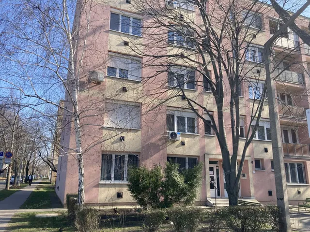 Eladó lakás Szolnok, Belváros 54 nm