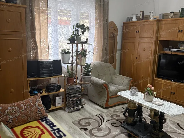 Eladó ház Szolnok 70 nm