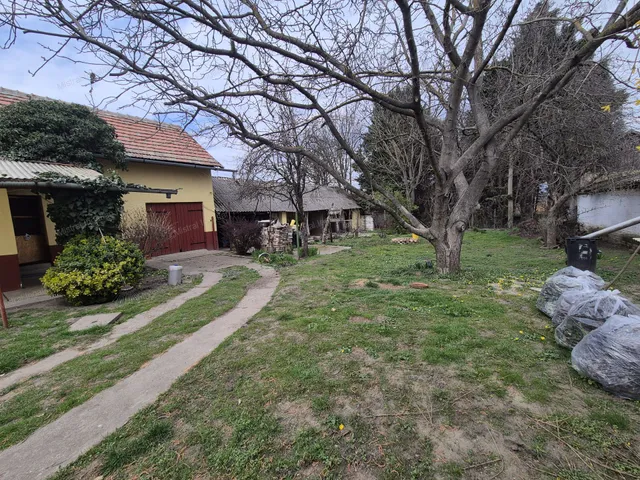 Eladó ház Cibakháza 100 nm