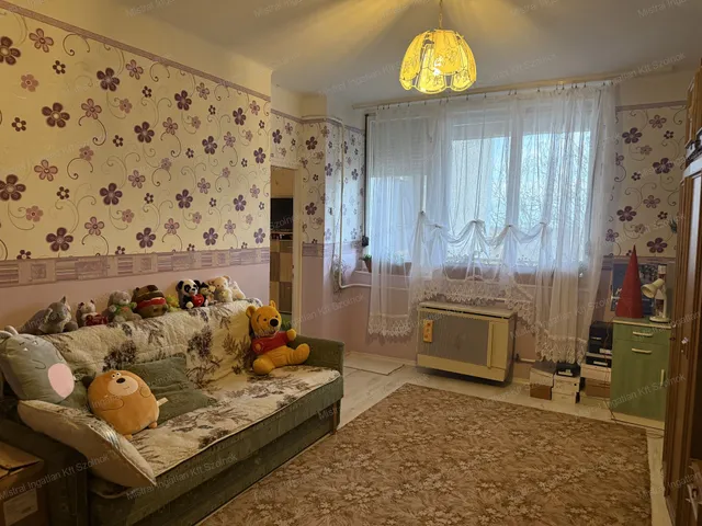 Eladó lakás Törökszentmiklós 67 nm