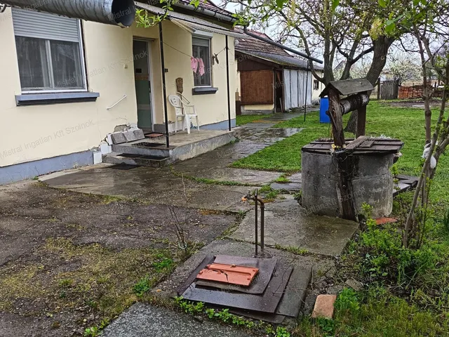 Eladó ház Besenyszög 118 nm