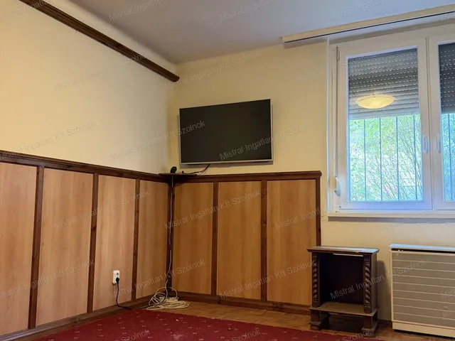 Eladó lakás Szolnok, Belváros 33 nm