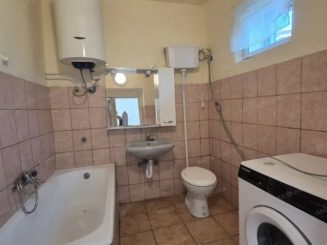 Eladó ház Törökszentmiklós, G-falu 55 nm