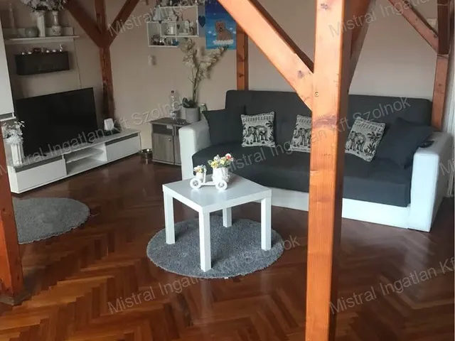 Eladó lakás Szolnok, Belváros 52 nm