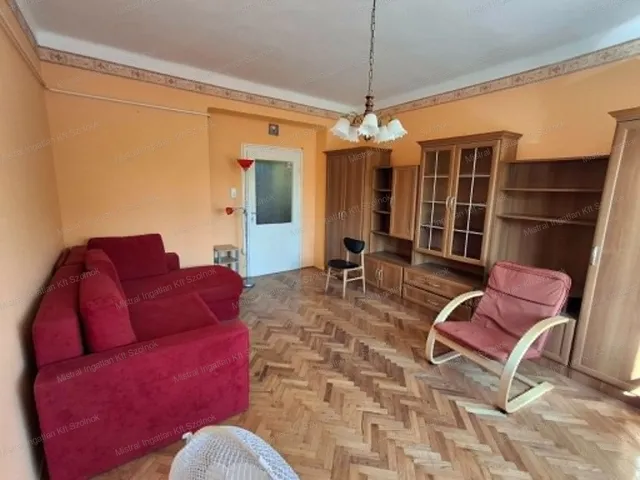 Eladó lakás Szolnok, Belváros 34 nm