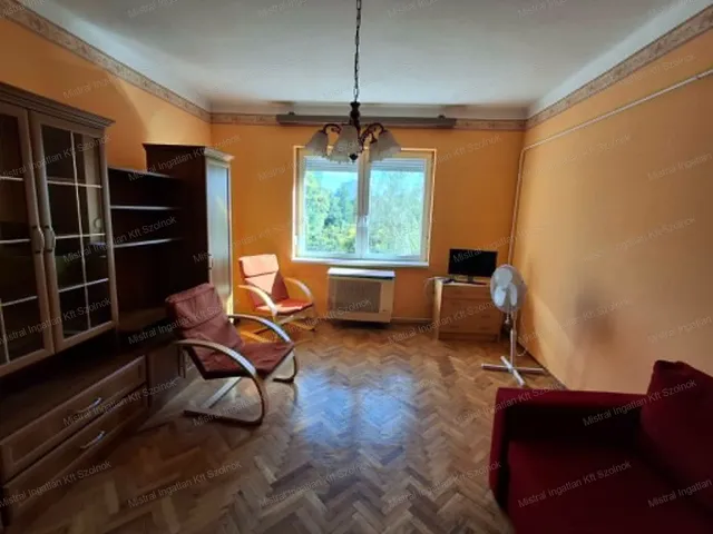 Eladó lakás Szolnok, Belváros 34 nm