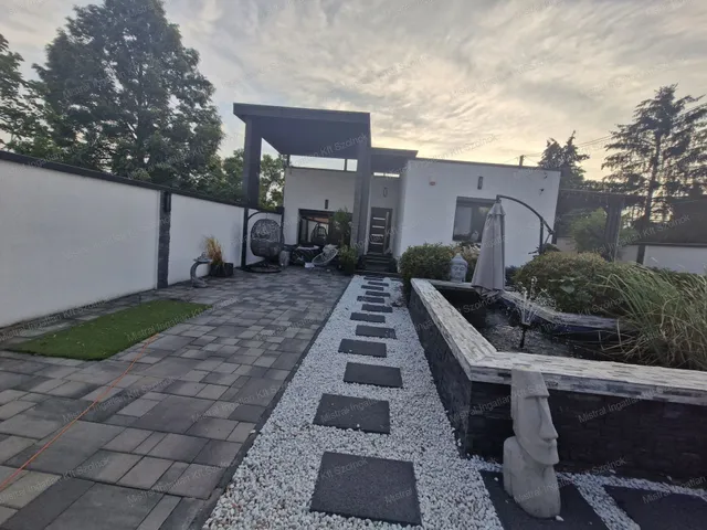 Eladó ház Szolnok, Szandaszőlős 136 nm