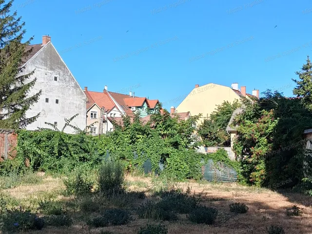 Eladó telek Szolnok, Belváros 360 nm