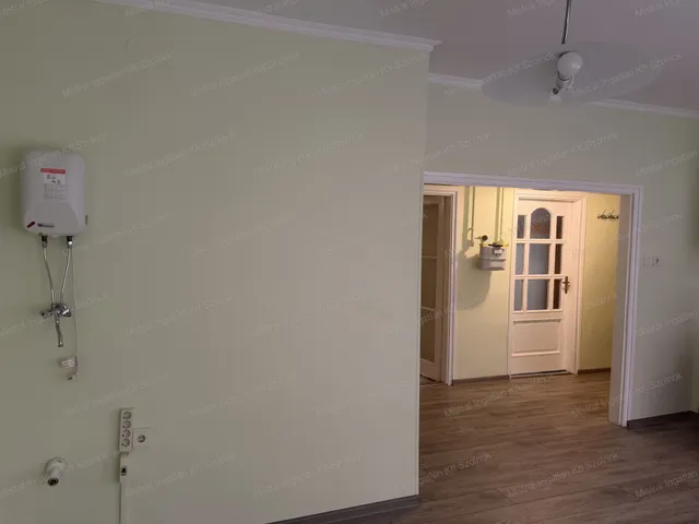 Eladó lakás Szolnok, Belváros, Sütő 58 nm