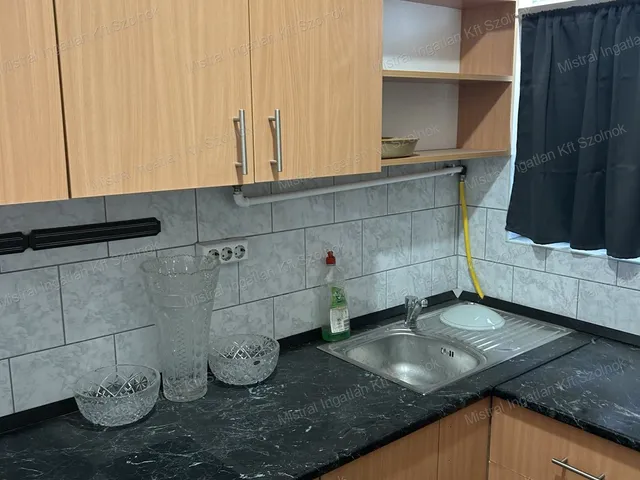 Eladó lakás Szolnok, Belváros 49 nm