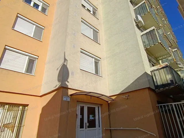 Eladó lakás Szolnok, Belváros 53 nm