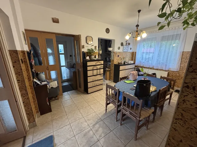Eladó ház Várpalota, Kismező 130 nm