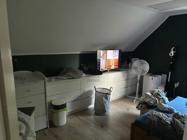Eladó ház Várpalota, Kismező 130 nm