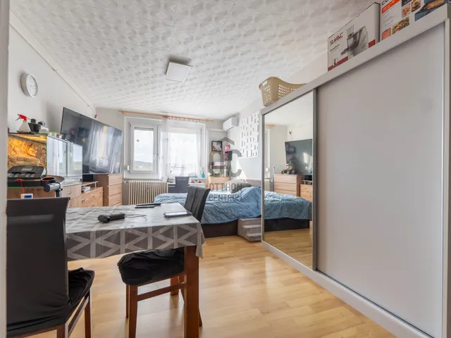 Eladó lakás Pétfürdő 54 nm