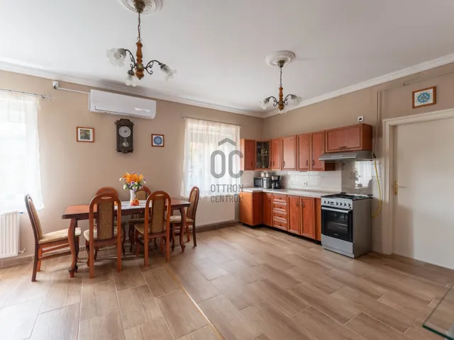 Eladó ház Pétfürdő 89 nm