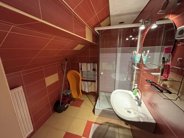 Eladó ház Várpalota 161 nm