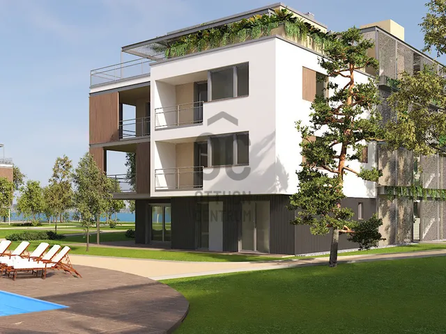 Eladó lakás Balatonszemes 136 nm