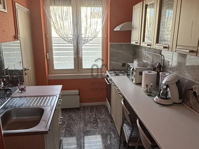 Eladó lakás Várpalota 52 nm