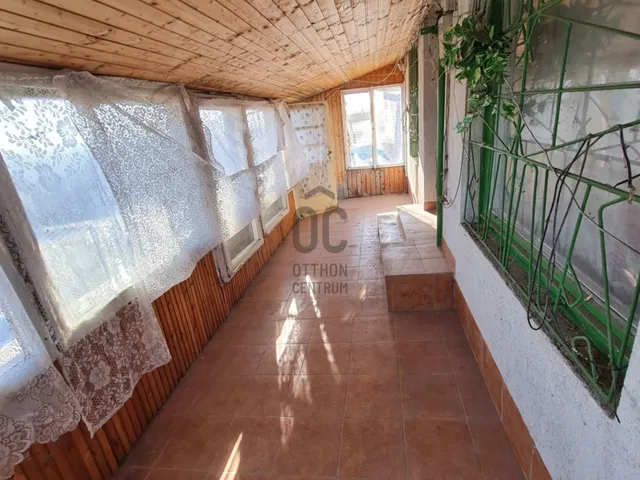 Eladó telek Várpalota, Baglyas dűlő 2174 nm