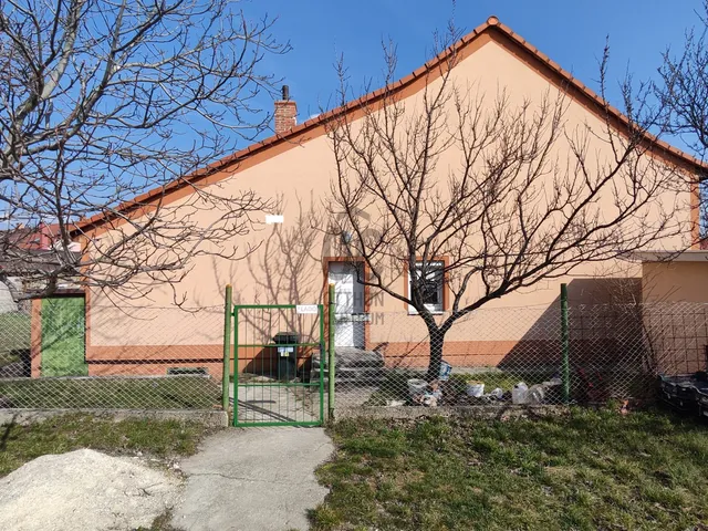 Eladó ház Várpalota, Kálvária 56 nm