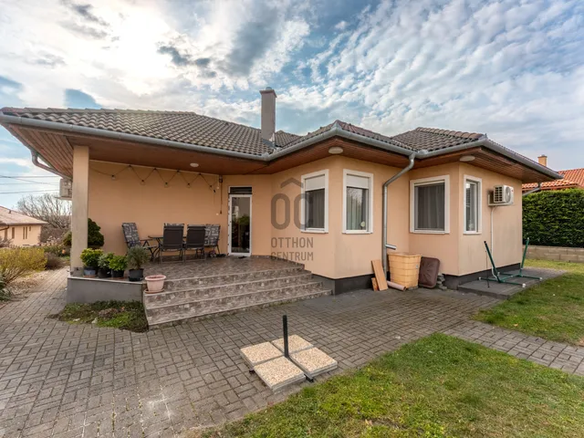 Eladó ház Pétfürdő 105 nm