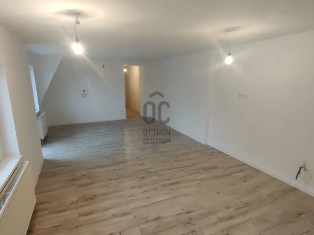 Eladó ház Ősi 96 nm