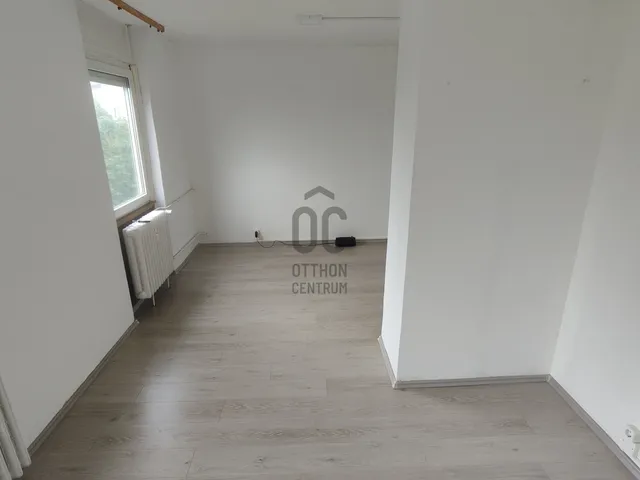 Eladó lakás Pétfürdő 60 nm
