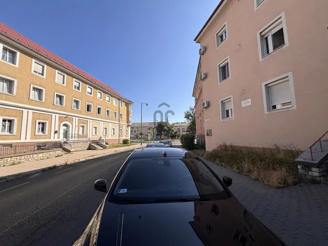 Eladó lakás Várpalota 36 nm