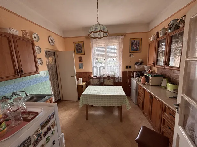 Eladó ház Jenő 90 nm