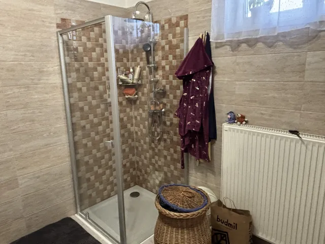 Eladó ház Várpalota, Kismező 130 nm