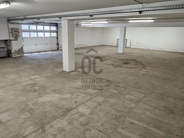 Kiadó kereskedelmi és ipari ingatlan Budapest XVI. kerület, Árpádföld 204 nm