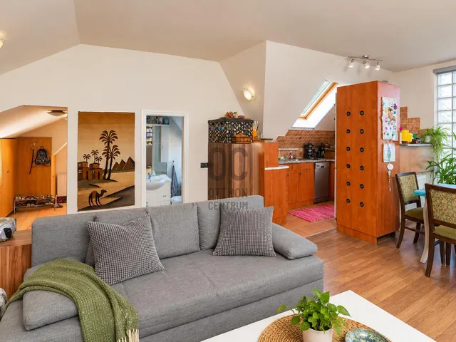 Eladó ház Budapest XVI. kerület, Rákosszentmihály 183 nm