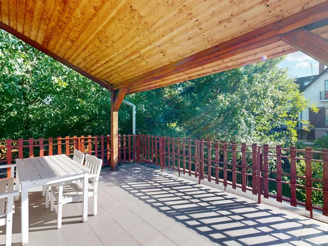 Eladó ház Budapest II. kerület, Budaliget 190 nm