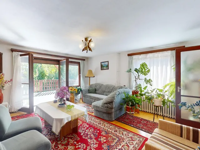 Eladó ház Budapest II. kerület, Budaliget, József Attila útja 51. 190 nm