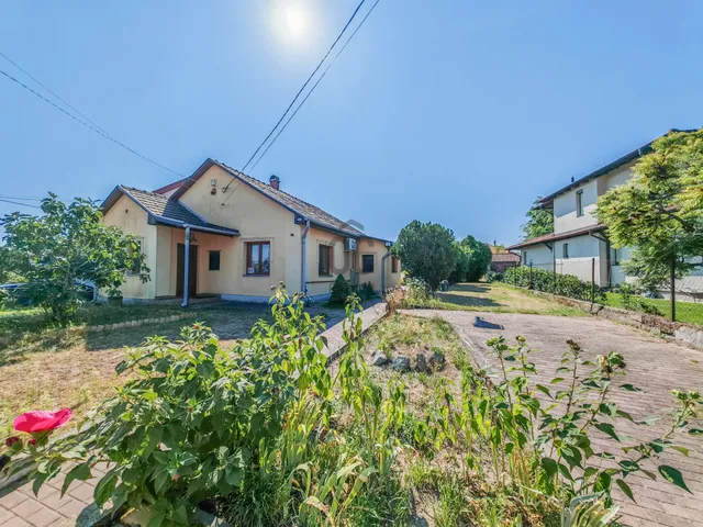 Eladó ház Budapest XXI. kerület, Királyerdő 69 nm