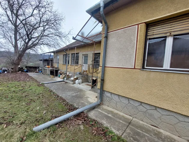 Eladó ház Csővár 137 nm