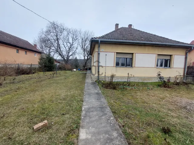 Eladó ház Csővár 137 nm