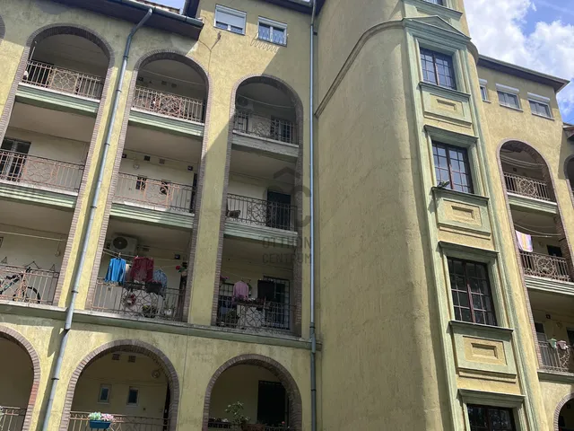 Eladó lakás Budapest X. kerület, Üllői út 81 nm