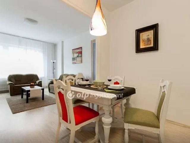 Eladó lakás Budapest I. kerület 79 nm