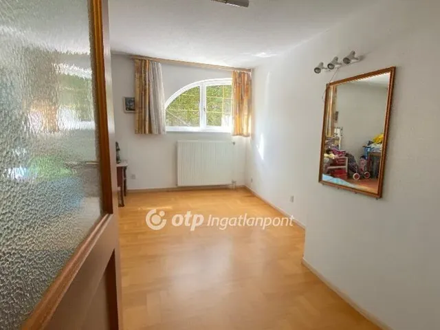 Eladó ház Budakeszi 450 nm