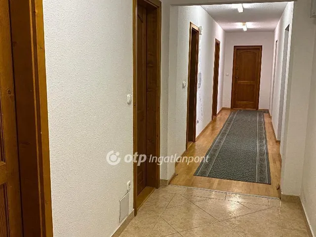 Eladó ház Budakeszi 450 nm