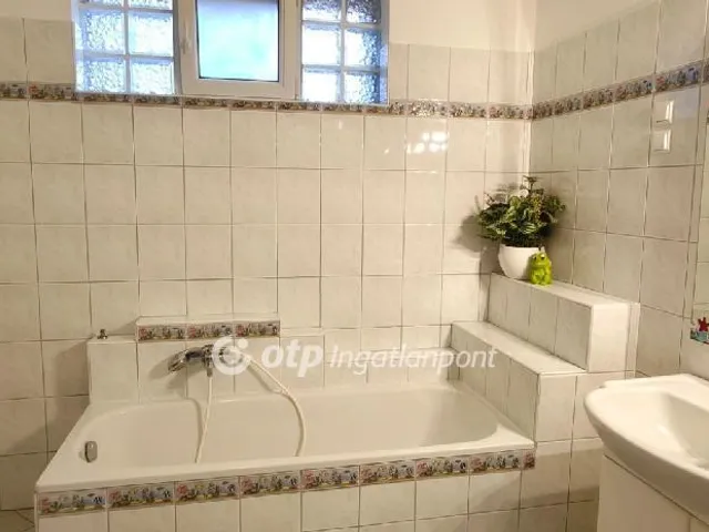 Kiadó ház Dunakeszi 154 nm