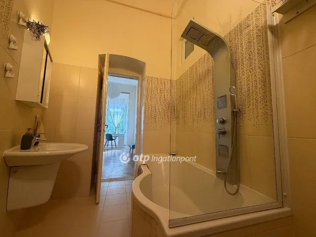 Eladó lakás Budapest VIII. kerület 108 nm